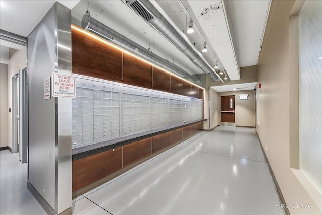 1550 S Blue Island Ave Unit 822, Chicago, IL 60608 - surrounding community featuring mail area