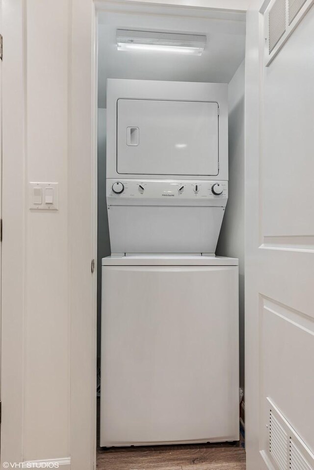 1037 W Oakdale Ave, Chicago, IL 60657 - photo 22