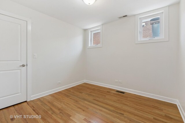 1037 W Oakdale Ave, Chicago, IL 60657 - photo 8