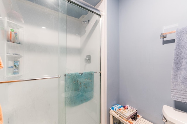 1707 Roosa Ln, Elk Grove Village, IL 60007 - bathroom featuring toilet and a shower stall
