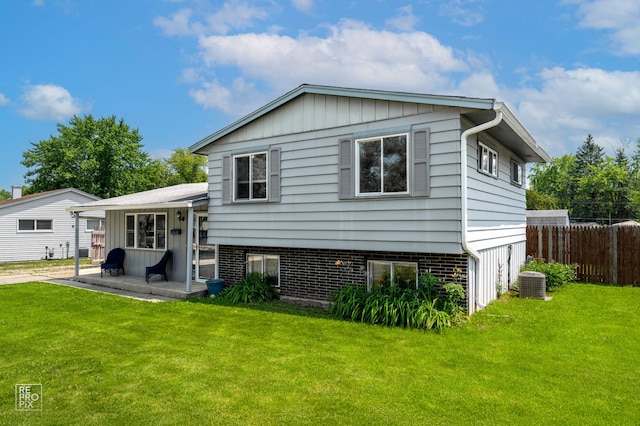 36665 N Traer Ter, Gurnee, IL 60031 - rear view of house featuring a patio area