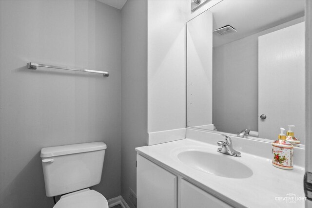 1517 Stoneridge Ct, Yorkville, IL 60560 - half bathroom featuring vanity and toilet