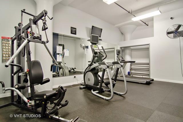 1224 W Van Buren Ave Unit 204, Chicago, IL 60607 - photo 12