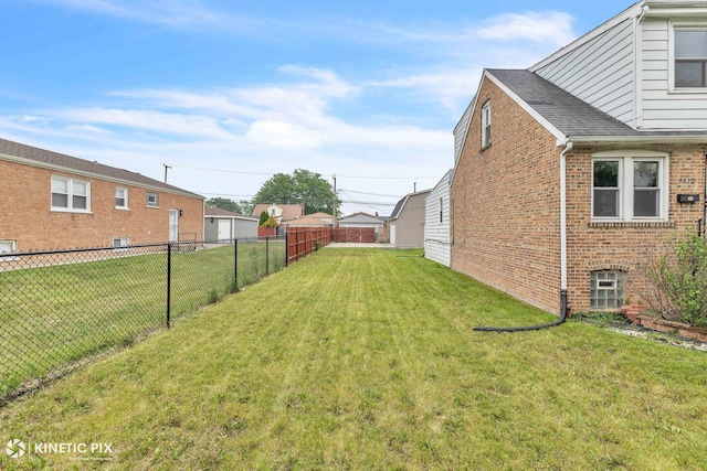 9613 S Yale Ave, Chicago, IL 60628 - view of yard