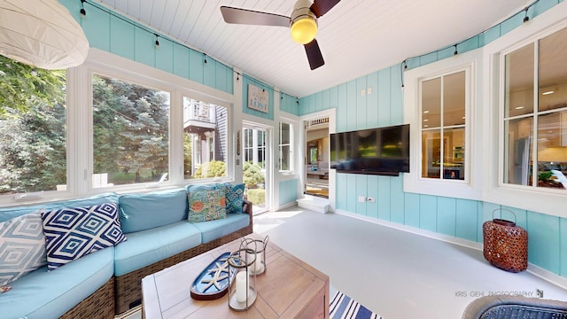 905 Burnham Ct, Aurora, IL 60502 - view of sunroom