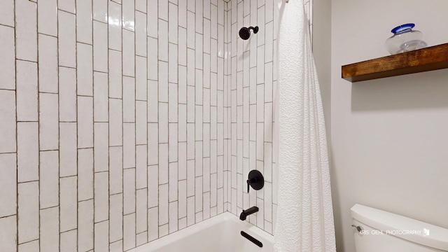905 Burnham Ct, Aurora, IL 60502 - full bathroom featuring toilet and shower / bath combination with curtain