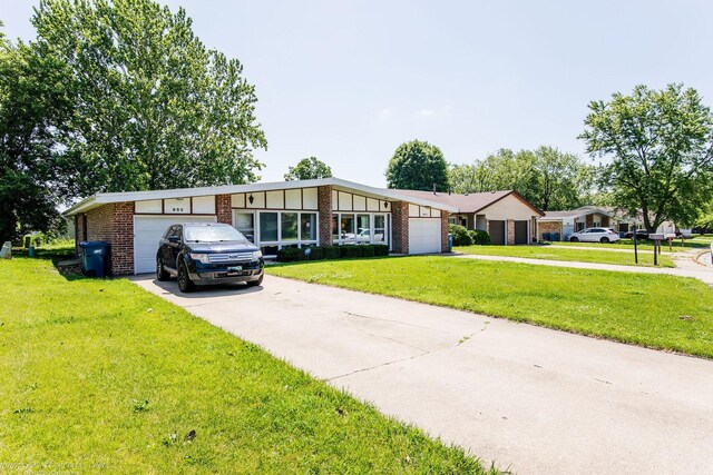 950-952 Heritage Dr, Bourbonnais, IL 60914 - photo 2