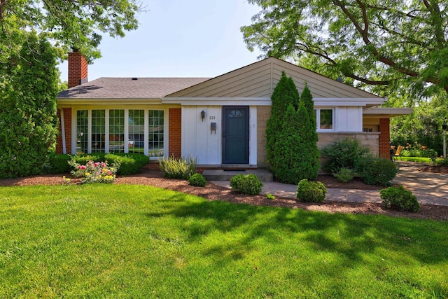 221 S Fair Ave, Elmhurst, IL 60126 - photo 1