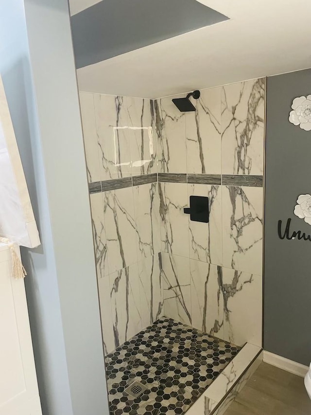 907 E 162nd Pl, South Holland, IL 60473 - bathroom featuring a marble finish shower and toilet