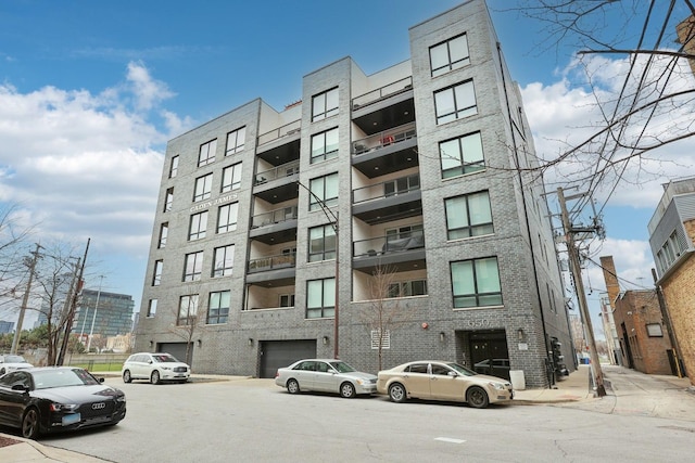 650 N Morgan St Unit 303, Chicago, IL 60642 - view of apartment building / complex