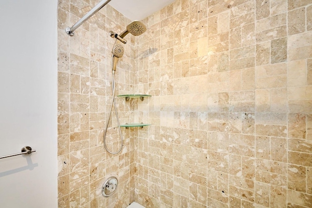 7033 N Kedzie Ave Unit 1706, Chicago, IL 60645 - full bathroom featuring tiled shower