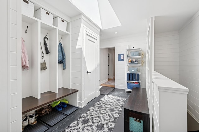 624 Laurel Ave, Wilmette, IL 60091 - mudroom with a skylight and recessed lighting