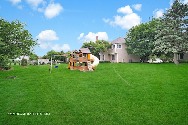 4 Dryden Ct, Algonquin, IL 60102 - view of green lawn featuring a playground