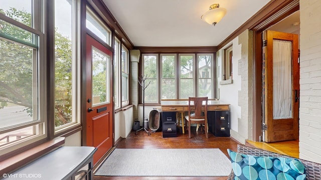 1150 S Oak Park Ave, Oak Park, IL 60304 - office with wood finished floors and plenty of natural light