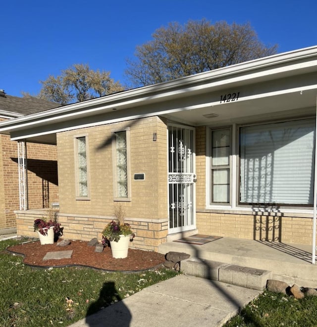 14221 S Dearborn St, Riverdale, IL 60827 - photo 1