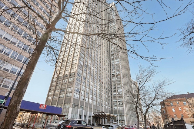 655 W Irving Park Rd Unit 2805, Chicago, IL 60613 - view of property