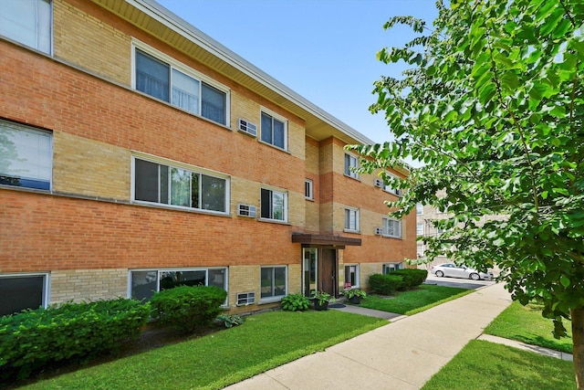 4113 W Cullom Ave Unit 1C, Chicago, IL 60641 - view of building exterior