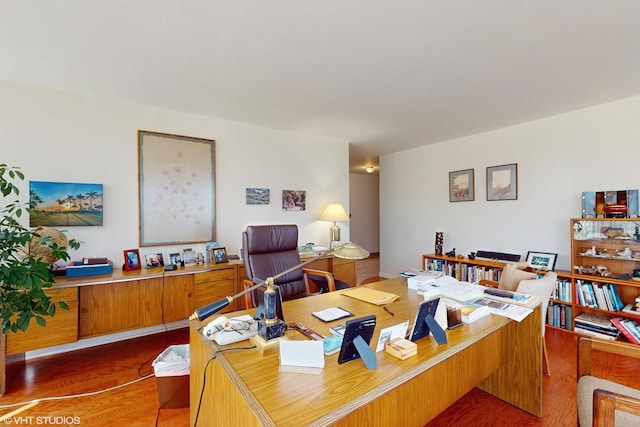 601 E 32nd St Unit 211, Chicago, IL 60616 - office featuring wood finished floors