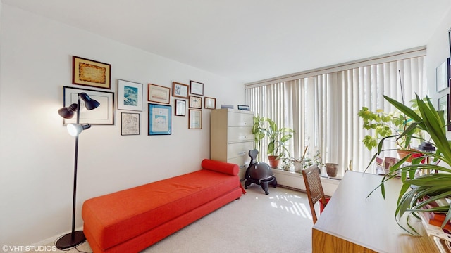 601 E 32nd St Unit 210, Chicago, IL 60616 - home office with plenty of natural light and carpet