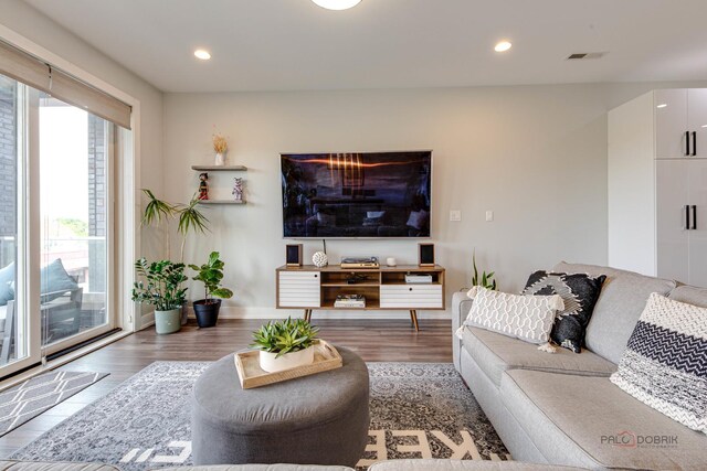 2860 N Milwaukee Ave Unit 2S, Chicago, IL 60618 - photo 4