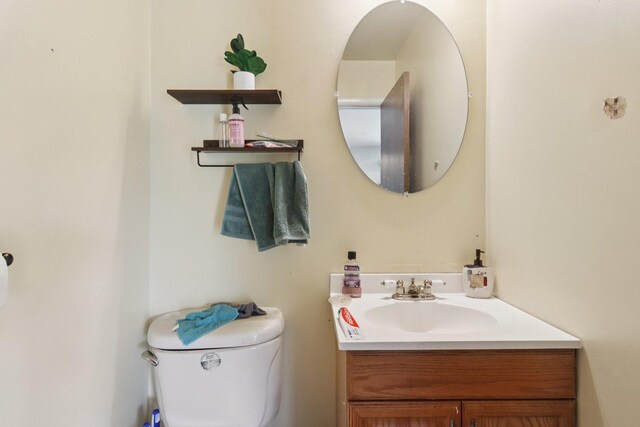 949 E 170th St, South Holland, IL 60473 - bathroom featuring vanity and toilet