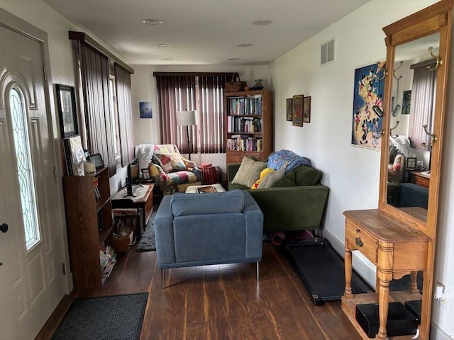1591 N 2700 E Rd, Sheldon, IL 60966 - living area with wood finished floors and plenty of natural light