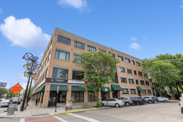 4747 N Artesian Ave Unit 3S, Chicago, IL 60625 - photo 1