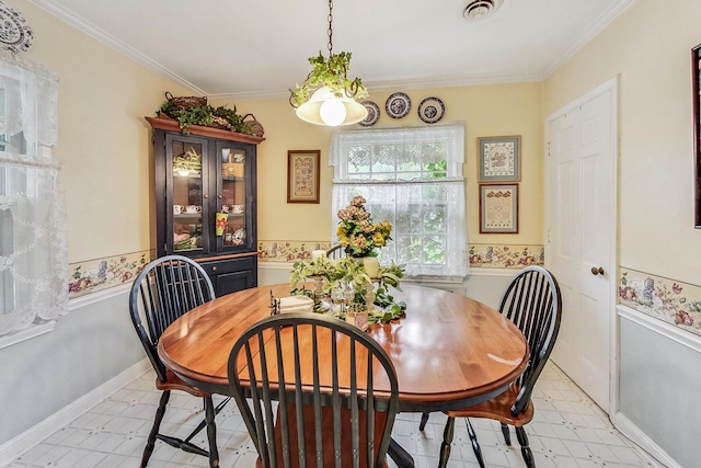 218 N Merrill St, Park Ridge, IL 60068 - dining space with crown molding and light floors