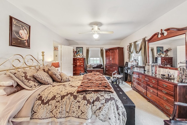 218 N Merrill St, Park Ridge, IL 60068 - bedroom featuring light carpet and a ceiling fan