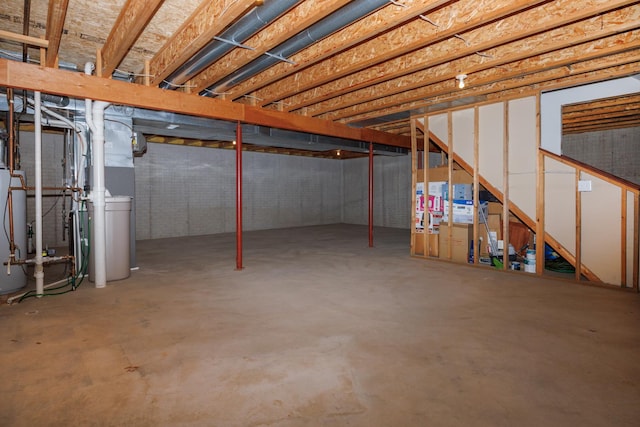 7 Crystal Ct, Bloomington, IL 61704 - unfinished below grade area with gas water heater