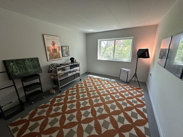 200 Deborah Ln Unit 13C, Wheeling, IL 60090 - living area featuring baseboards