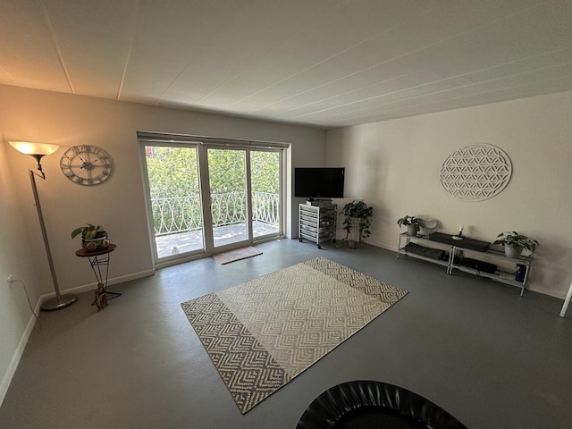 200 Deborah Ln Unit 13C, Wheeling, IL 60090 - living room featuring baseboards