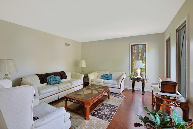 6316 Knollwood Ct, Lisle, IL 60532 - living area with wood finished floors and baseboards