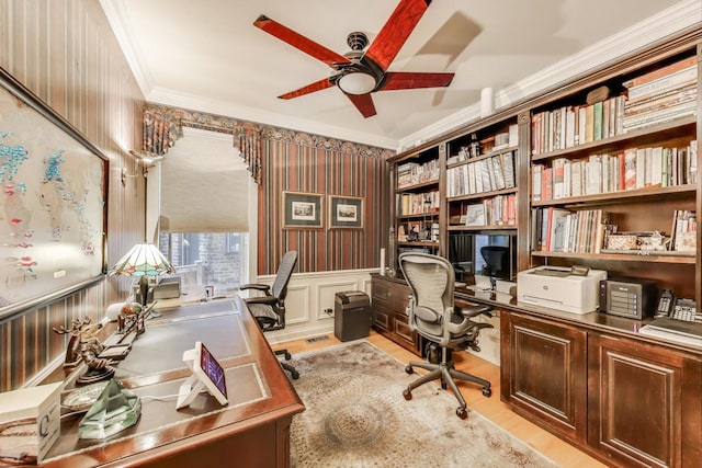 917 W Gunnison St Unit 1W, Chicago, IL 60640 - office area with ceiling fan, ornamental molding, light wood-style floors, built in study area, and wallpapered walls