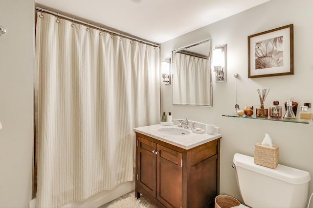 917 W Gunnison St Unit 1W, Chicago, IL 60640 - full bathroom featuring vanity and shower / bath combination with curtain