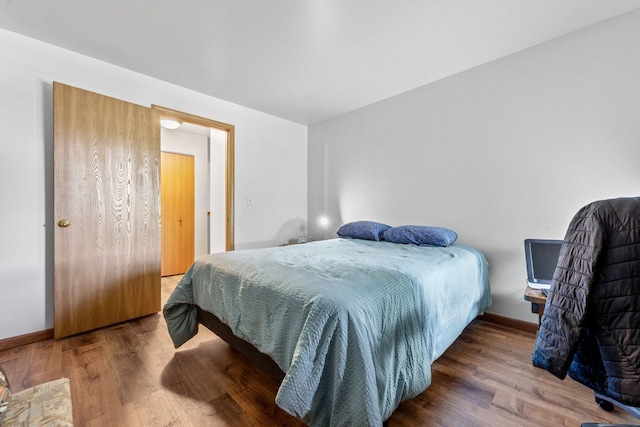 671 Hapsfield Ln Unit 105, Buffalo Grove, IL 60089 - bedroom featuring wood finished floors
