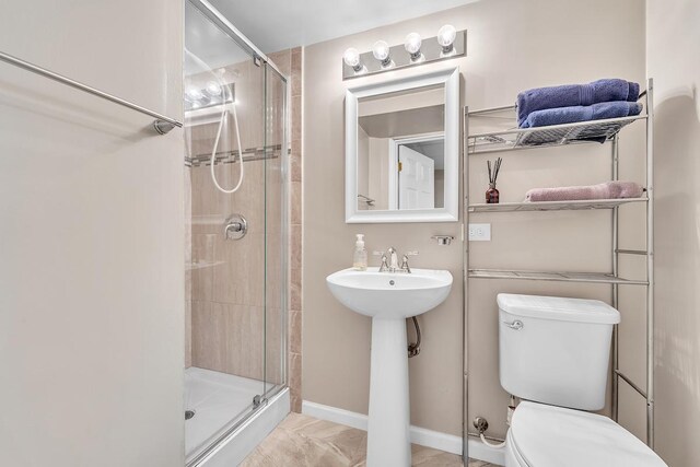 39371 Crofton Ln, Beach Park, IL 60083 - full bath featuring toilet and a shower stall