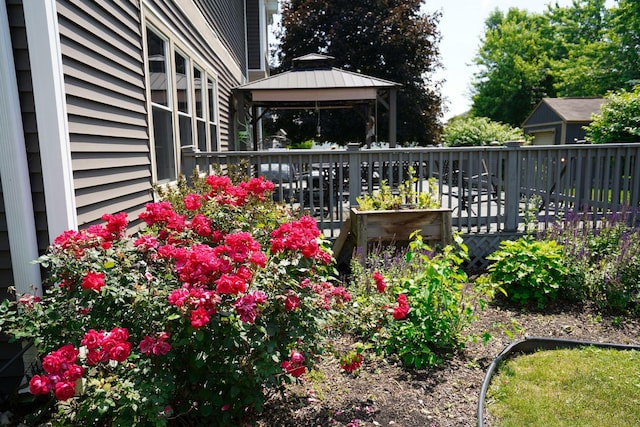 281 Fox Chase Dr N, Oswego, IL 60543 - deck featuring a gazebo