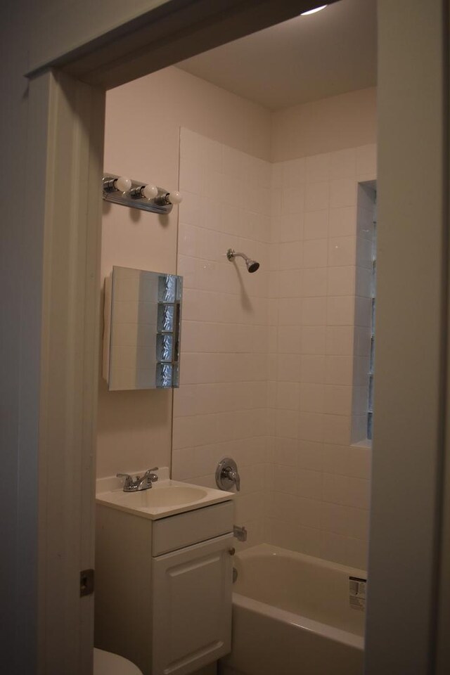 7230 S Saint Lawrence Ave, Chicago, IL 60619 - photo 4
