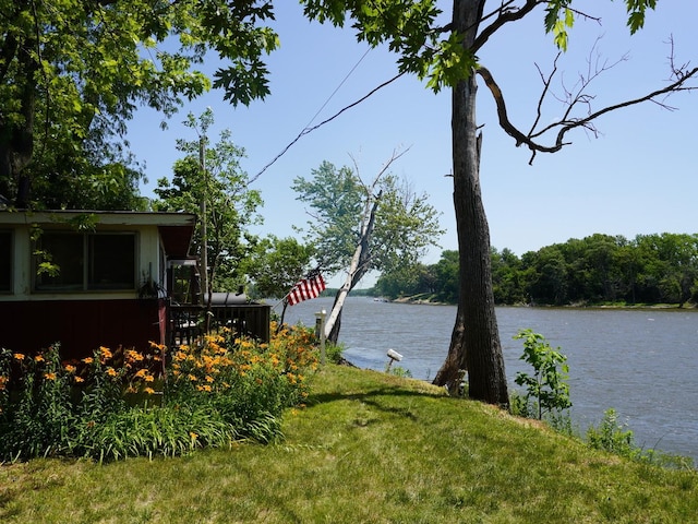7084 N River Rd, Byron, IL 61010 - water view