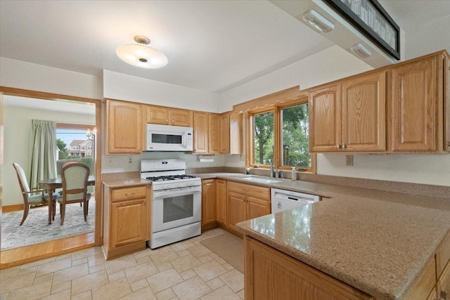 225 Ironwood Dr, Lindenhurst, IL 60046 - photo 18