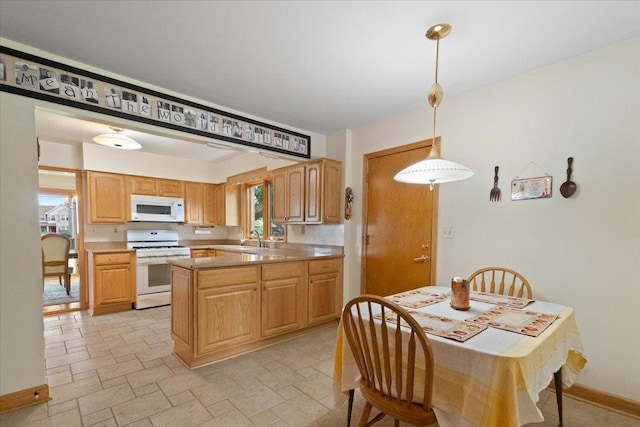 225 Ironwood Dr, Lindenhurst, IL 60046 - photo 19