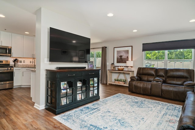 7114 Hidden Green Cir, Fox Lake, IL 60020 - photo 4