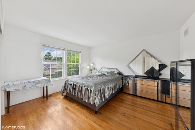 2397 Pebble Beach Ln, Riverwoods, IL 60015 - bedroom featuring wood finished floors