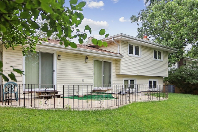 17W455 Concord Pl, Darien, IL 60561 - back of house with a patio
