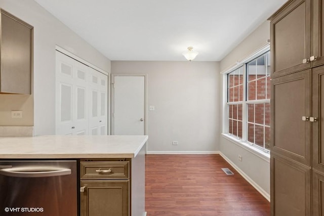 627 Kingsbridge Dr, Carol Stream, IL 60188 - photo 8