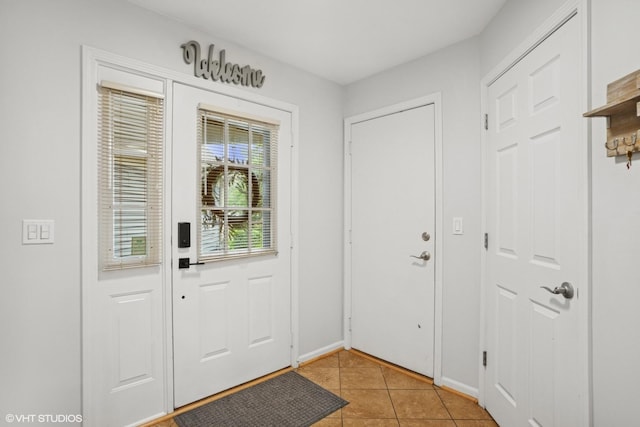 1039 Talbots Ln, Elk Grove Village, IL 60007 - entrance foyer with light tile patterned floors and baseboards