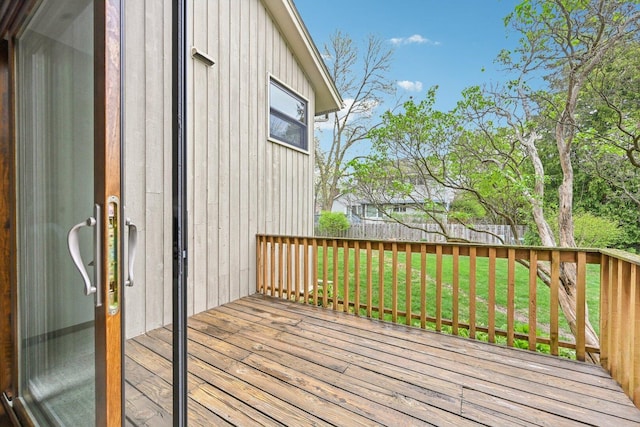 397 Briarwood Ct, Gurnee, IL 60031 - deck with a fenced backyard