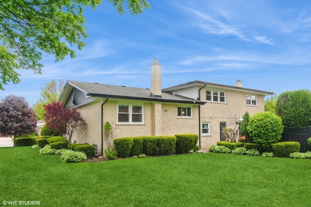 910 S Waverly Ave, Mount Prospect, IL 60056 - photo 3