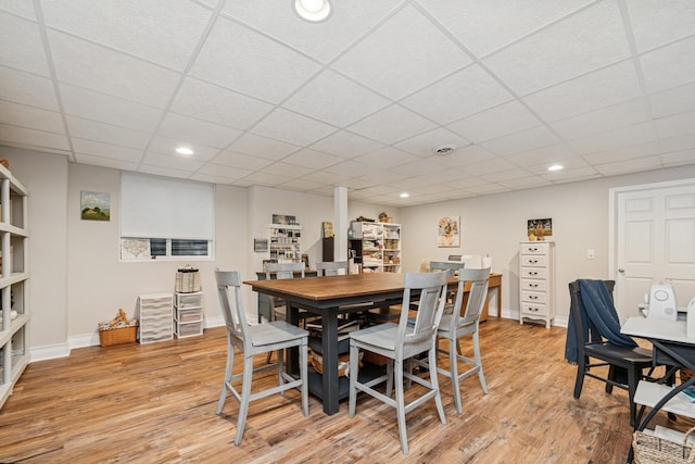 5803 Tomlinson Dr, Mchenry, IL 60050 - dining area featuring light wood-style floors, a drop ceiling, and recessed lighting